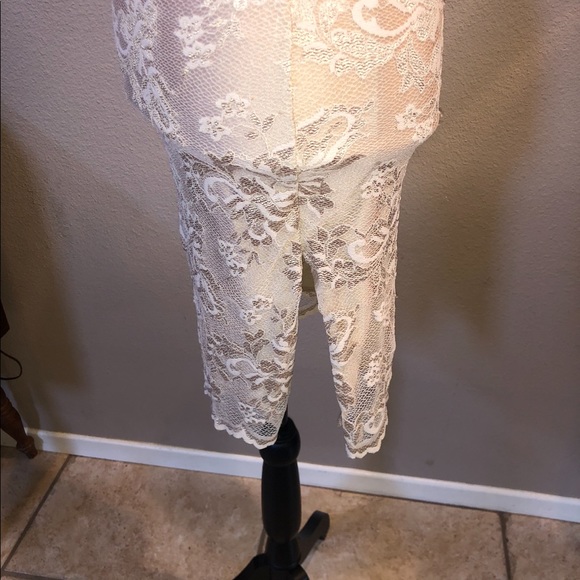 Balensi Paris lace dress size 0 - Picture 3 of 5